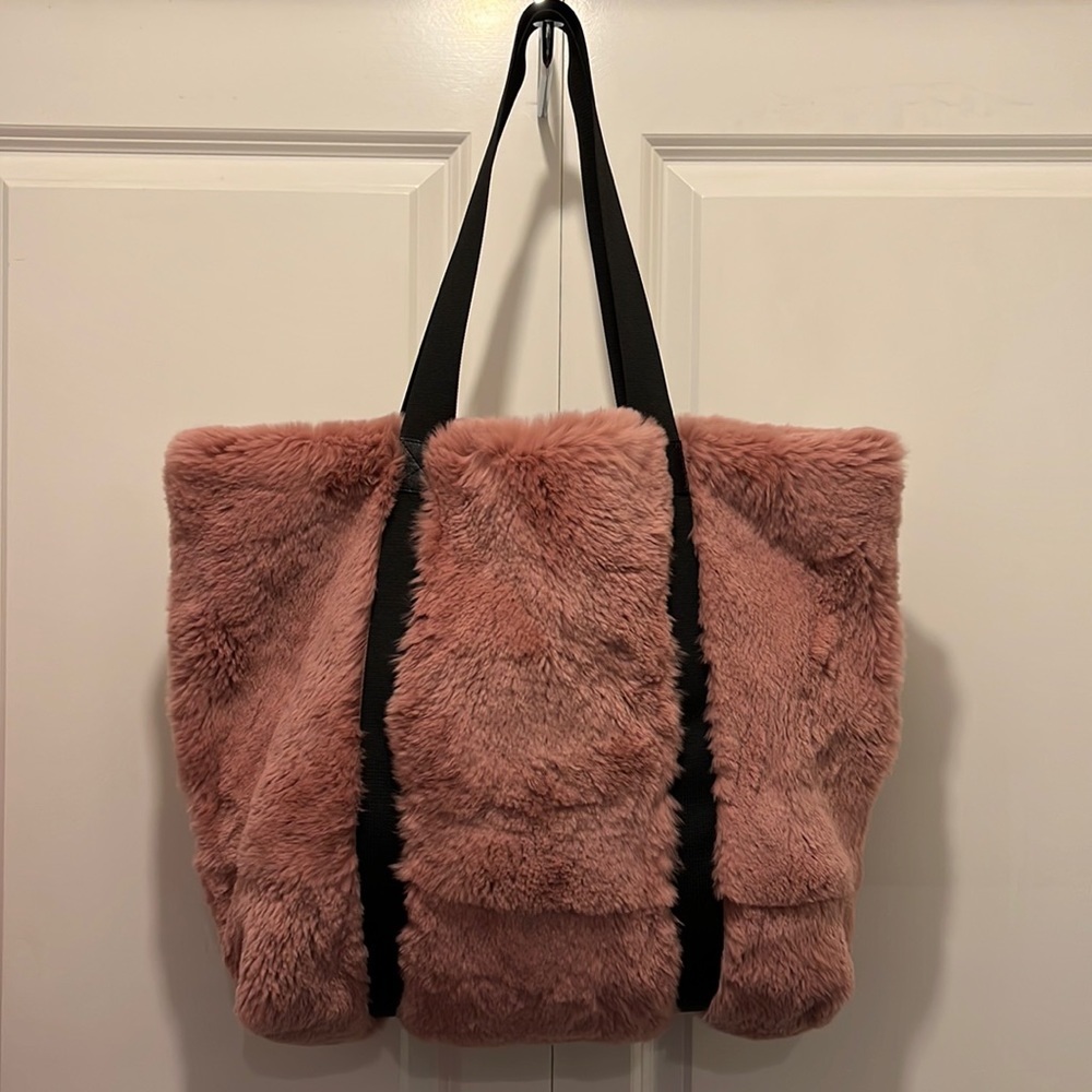 Natures Collection Copenhagen Pink Rabbit Fur Bag